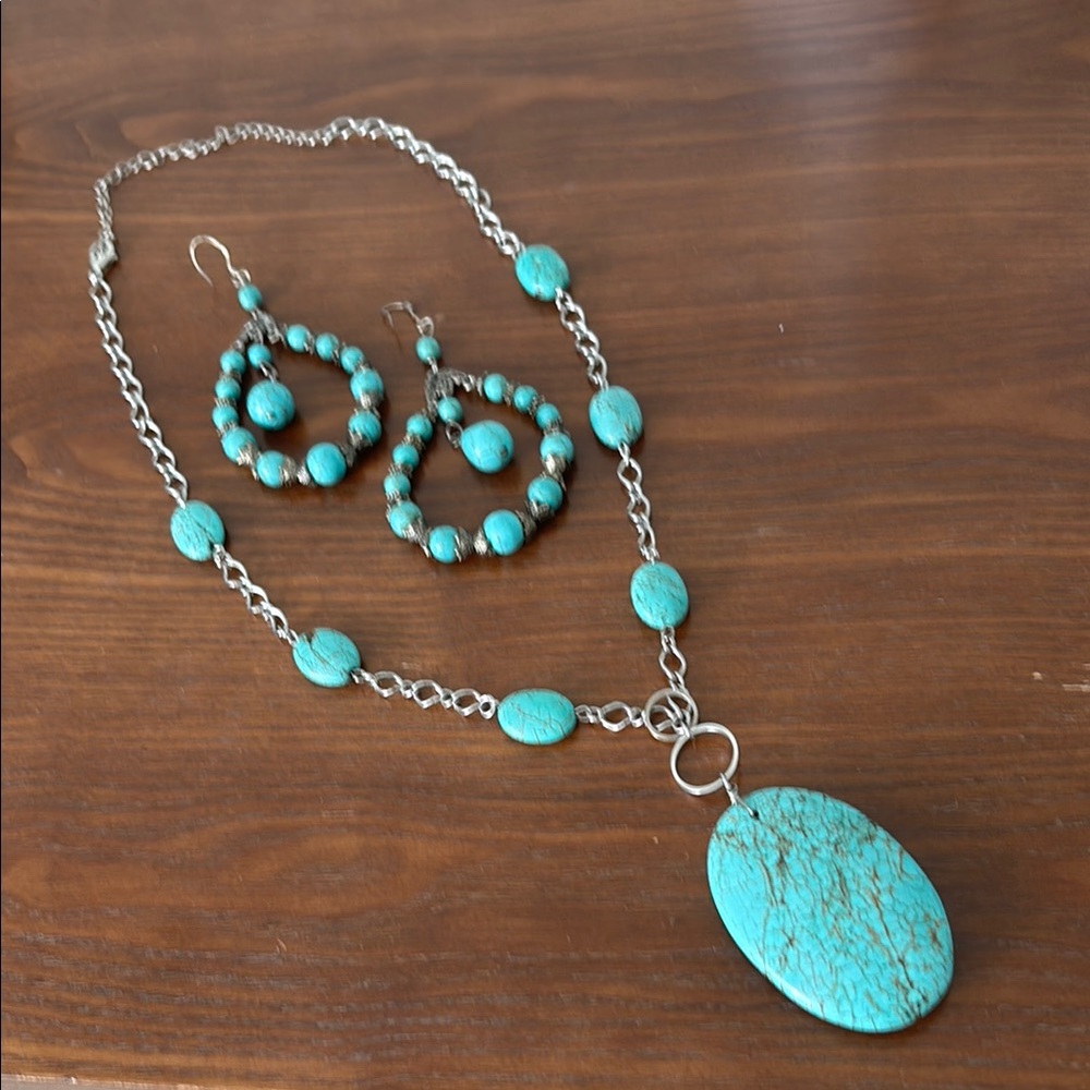 Turquoise Beaded Necklace and Earring Set